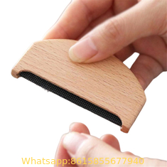 Wholesale Custom Logo Eco Friendly Wooden Cashmere Comb Portable Wool Pilling Sweater Comb
