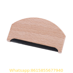 Amazon Hot Sale Wholesale Custom Logo Eco Friendly Wooden Cashmere Comb Portable Wool Pilling Sweater Comb