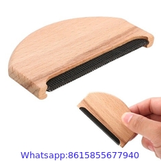 Wholesale Custom Logo Eco Friendly Wooden Cashmere Comb Portable Wool Pilling Sweater Comb