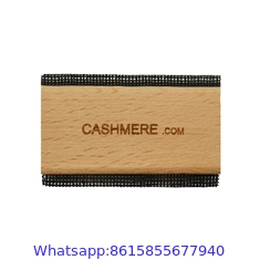 Wholesale Custom Logo Custom Logo Eco Friendly Wooden Cashmere Comb Portable Wool Pilling Sweater Comb