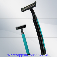 R312 Triple blade disposable shaving razor with lubricant strip