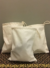 Canvas tote bag with inside pocket and zipper