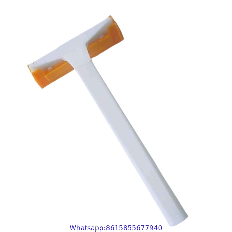 Twin blade high quality disposable razor with lubricant strip and plastic handle